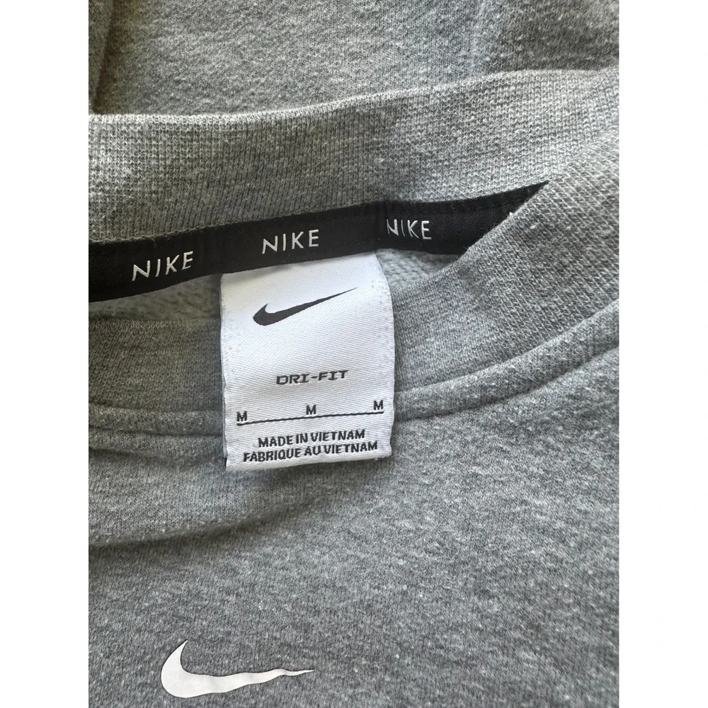 Nike Womens Dri-FIT Gray Crewneck Sweatshirt Embroidered Mini Swoosh Size M